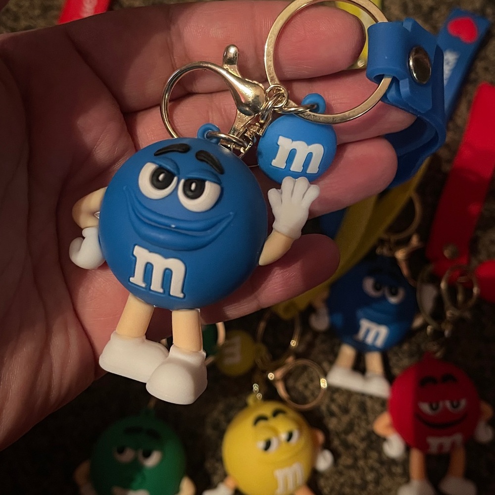 M&M'S  Keychains - Red, Yellow, Blue, Green - Picture 2 of 3